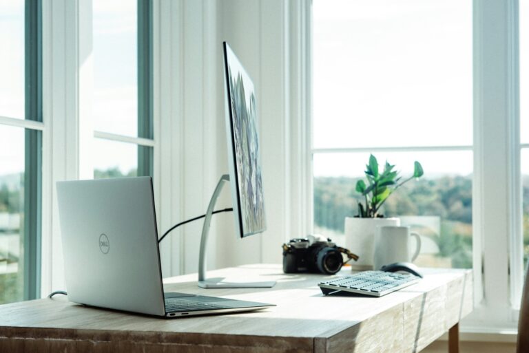 The Dark Truth About Standing Desks Nobody Tells You